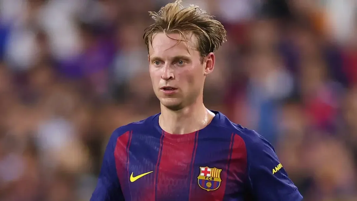 Barcelona midfield transfer news